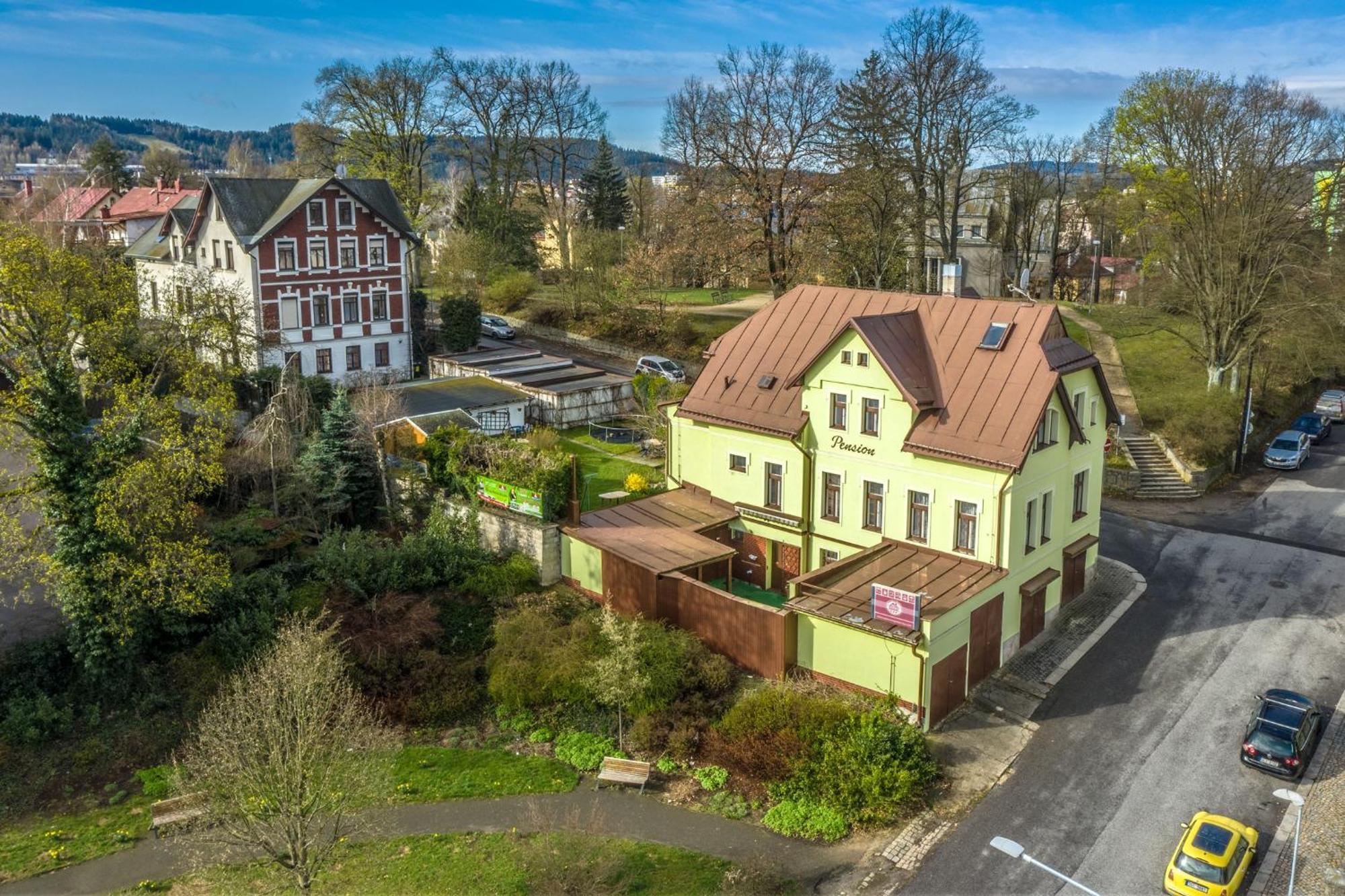 Penzion Pokorny Jablonec nad Nisou Exteriör bild